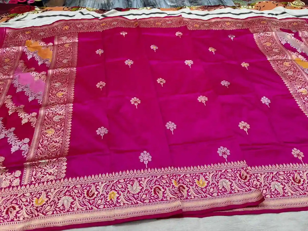 Luxurious pure handmade khaduwa katan boota with rangkaat border Banarasi silk dupatta