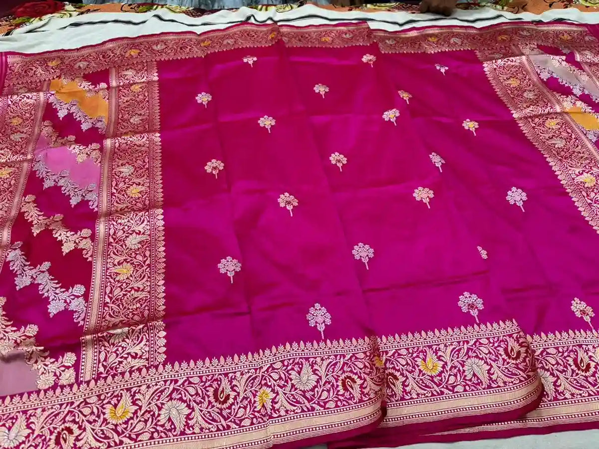 Luxurious pure handmade khaduwa katan boota with rangkaat border Banarasi silk dupatta